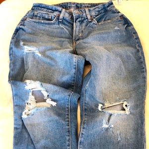 Old Navy high rise O.G. Straight curvy jean w/ secret slim pocket. 8 petite.